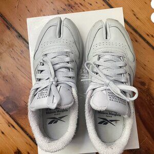 Maison Margiela  X New balance Women's Grey Sneakers